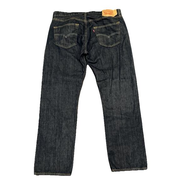 Levis Jeans 501 Mens 34x30 Blue Button Fly Dark Wash Denim Straight Original Fit - Picture 2 of 9